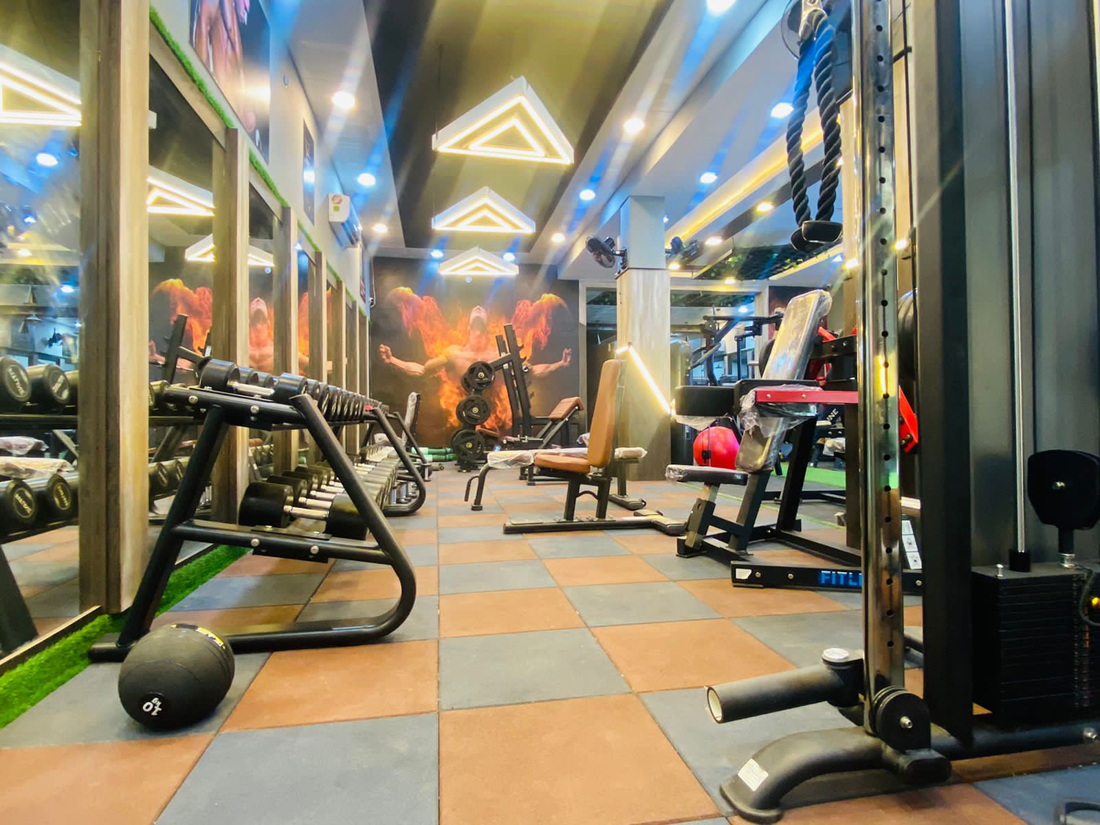 THE MARS THE FITNESS ARENA , BEST GYM IN MATHURA, GYM IN MATHURA