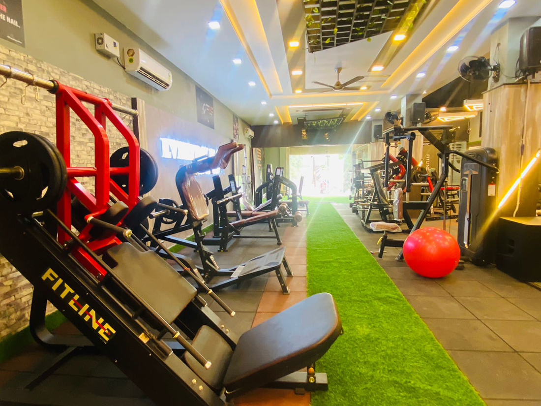 THE MARS THE FITNESS ARENA , BEST GYM IN MATHURA, GYM IN MATHURA